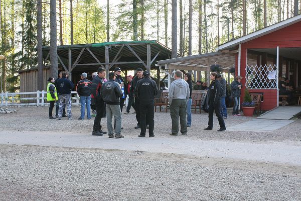 Klikkaamalla seuraava kuva